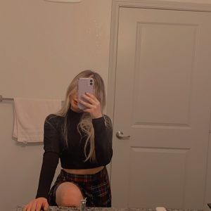 Meet your Posher, Valentina